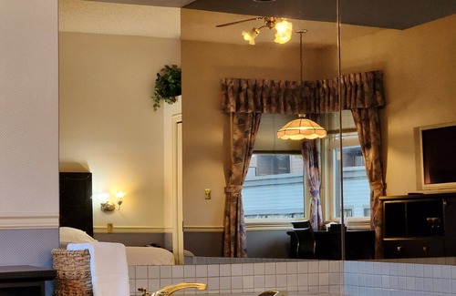 Steveston Hotel | The Steveston Cafe & Hotel