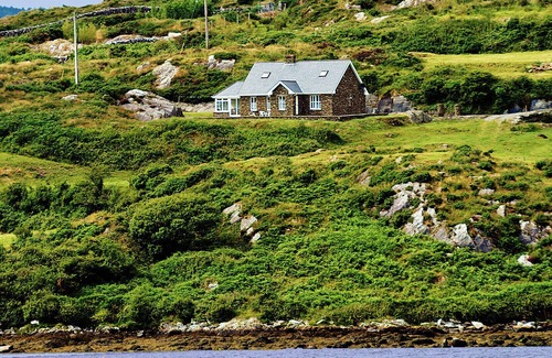 Ballydehob House | The Stone Cottage - Two Bedroom House, Sleeps 4