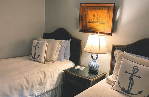 Richmond Bed & Breakfast | The Stone Hedge B&B