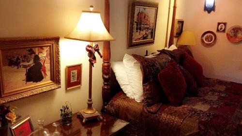 Richmond Bed & Breakfast | The Stone Hedge Bed and Breakfast