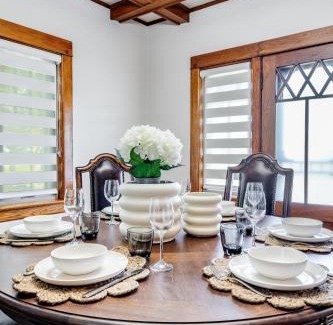 Kingsville House | The Stone House Farm Stay