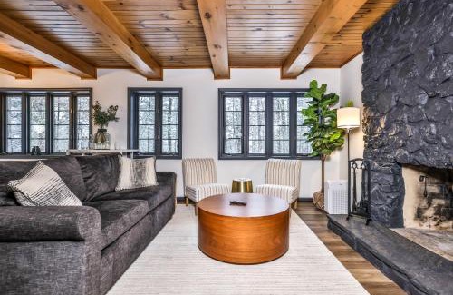Lac du Flambeau House | The Stone House- Minocqua