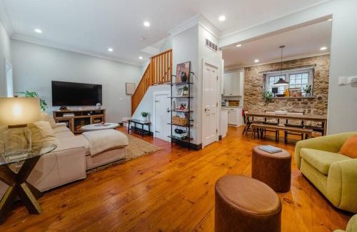 Stockton House | The Stone House on Main Street