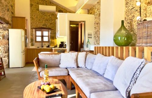 Kantanos-Selino Apartment | The Stone House - Two Bedrooms Maisonette