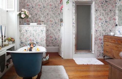 Town of Sharon House | The Stone House