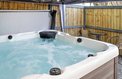 Fangfoss Cottage | The Stonewood Lodge - UK49567