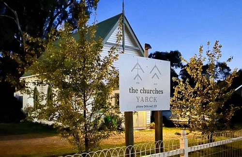 Yarck House | ‘The Storeroom’ Shop out front sleep out back! The Churches Yarck