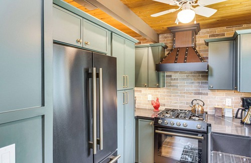 Thousand Oaks House | The Storybook Cottage: Every Stay Tells a Story!