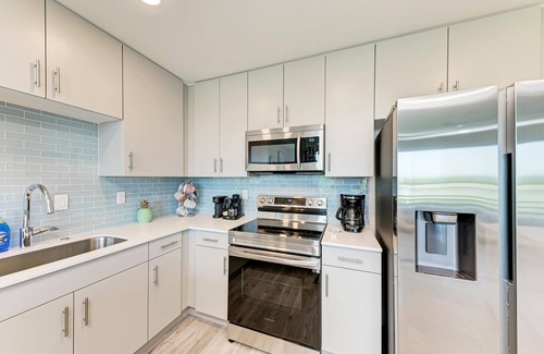 North Trail Condo | The Strand, Luxury Condo, Breathtaking Water Views