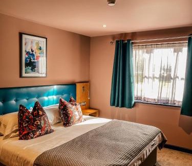 Frampton on Severn Hotel | The Stratford Park Hotel & Golf Club