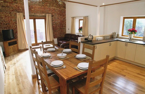 Norwich Cottage | The Street Farm Barn