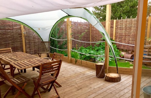 Basingstoke Cottage | The Studio a lovely tiny house retreat in the centre of Basingstoke