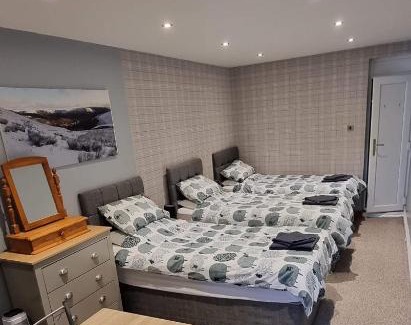 Port Talbot Bed & Breakfast | The Studio at EMTB&B