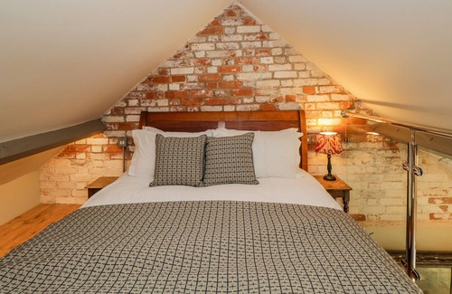 Hungerford Cottage | THE STUDIO, pet friendly, character holiday cottage in Hungerford