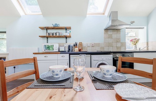 Dunblane Cottage | THE STUDIO, romantic, with open fire in Dunblane
