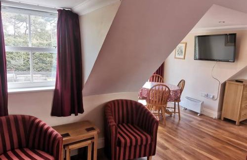 Roughton Apartment | THE STUDIO ROUGHTON