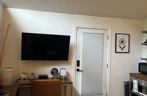 Sanford Apartment | The StudionVery Private with own entrance!