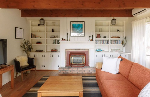 Olga House | The Stuga - Walk to Water w/Views
