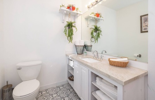 Big Bear Hotel | THE Suite #1997