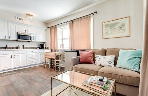 Franklin Apartment | The Suite Spot – Budget-Friendly & Fully Equipped