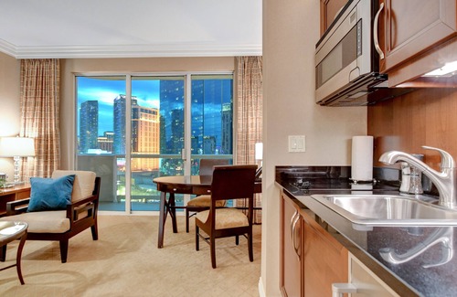 Las Vegas Hotel | The Suite Spot@MGM Signature Balcony Strip View