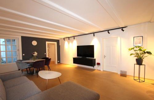 Hohenfelde Apartment | The Suites Alster Waterfront Family Apartments
