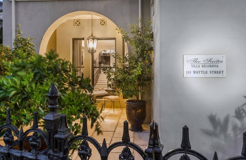 Bendigo Apartment | The Suites, Villa Belgravia - Suite 2 - luxury self-contained in central Bendigo