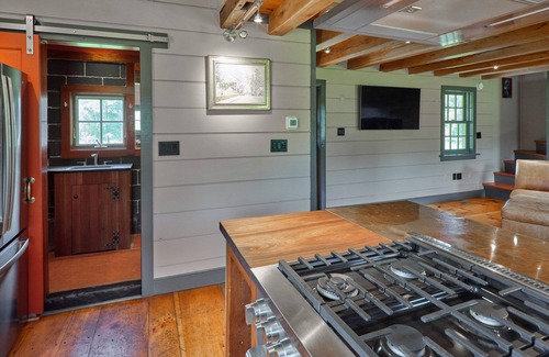 Baptistown Cottage | The Summer Kitchen Cottage: Pastoral Elegance on a Farm Homestead