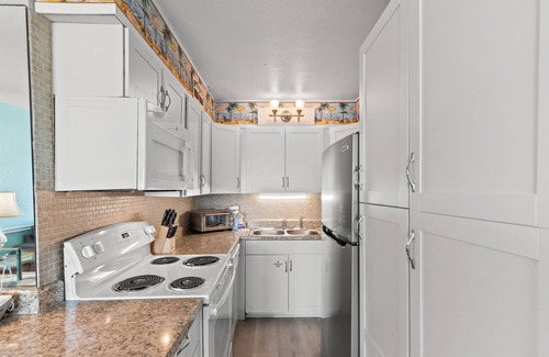 Panama City Beach Condo | The Summit 315 - 1 Bed, 1.5 Baths