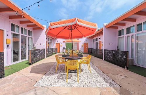Hermosa Beach Apartment | The Sun Bloc Best Hermosa Pier Location