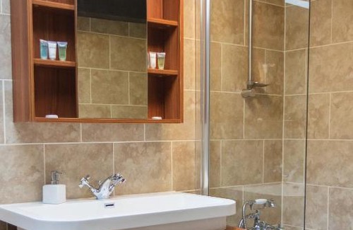 Hook Norton Hotel | The Sun Inn At Hook Norton