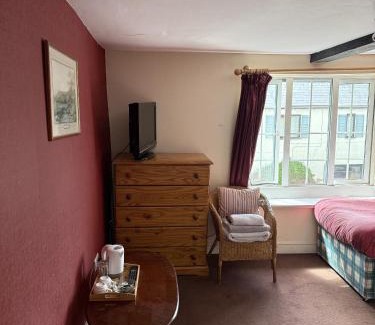 Brackley House | The Sun Inn