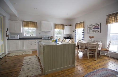 Mount Holly House | The Sun is Gorgeous! Fun Local Events are Here!