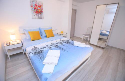 Sandanski Apartment | The Sun loves You - right beside the Park!