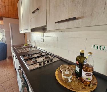 Sennori House | The Sun's kiss