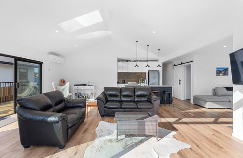 Waihi Beach House | The Sun Trap - Waihi Beach Holiday Home