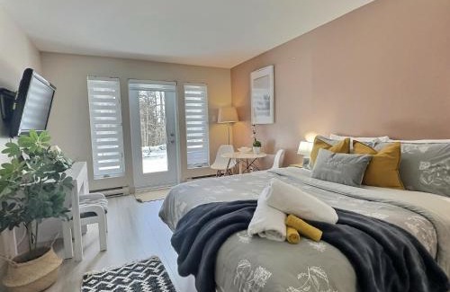 Mont-Tremblant Apartment | The Sunbeam