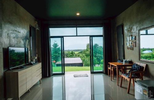Lom Kao Resort | The Sunnery Ville