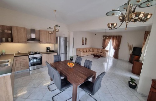 Gournai House | The Sunny Terrace House