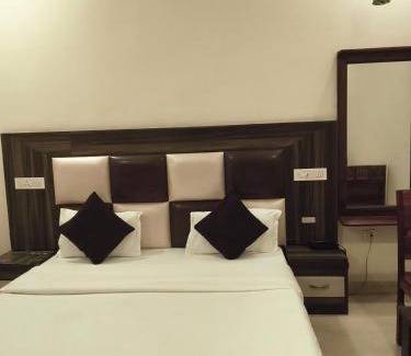 Sector 22 Hotel | The sunrise grand