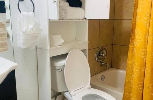 Southeast Colorado Springs Apartment | The Sunset 2-bedroom apartment near COS Airport