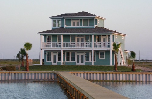 Rockport House | The Sunset Bay Escape - Fishing, boating, and Fun!