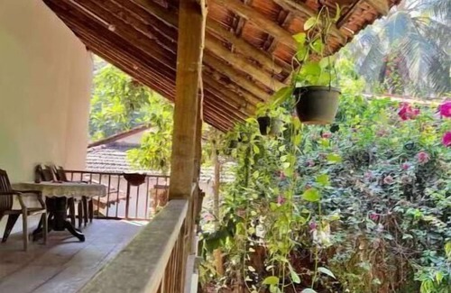 Anjuna Ski Chalet | The Sunset Chalet!