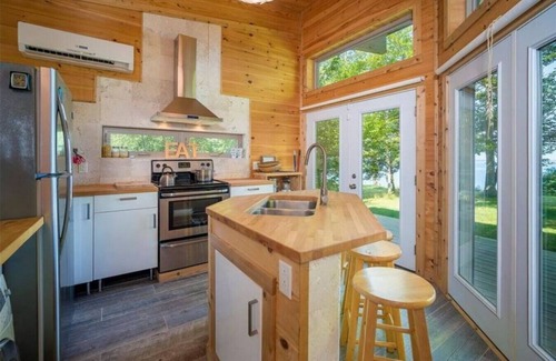 Brocton Ski Chalet | The Sunset Hideaway in Portland, NY
