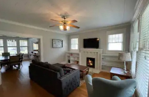 Hattiesburg House | The Sunshine Bungalow