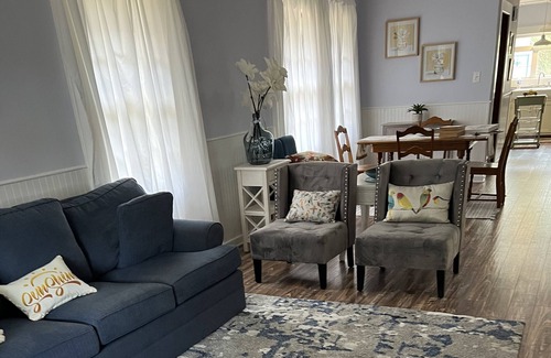 Lacombe Cottage | The Sunshine Cottage has all the comforts you need and is Kid & Pet Friendly!
