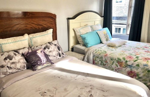 West Side Bed & Breakfast | The Sunshine House