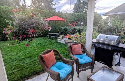 South Pandosy House | The Sunshine House | Near Beaches And Wineries!