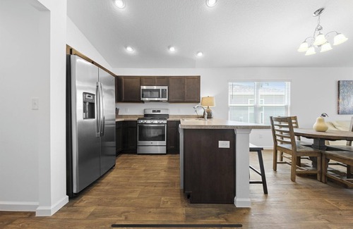 Wildwood House | The Sunshine Retreat in the Villages with Golf Car