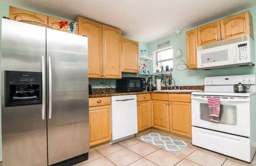 Melbourne Beach House | The Surf HousenSingle Family Home - Deeded Beach Access